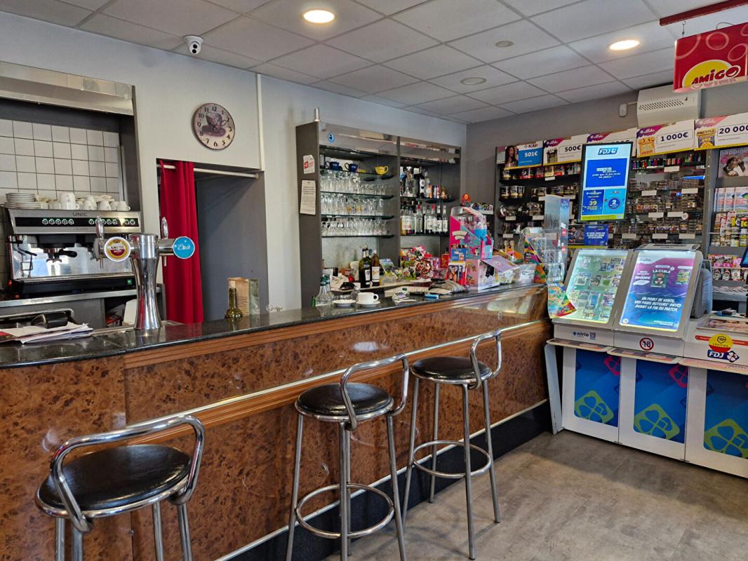 ROANNE POUILLY LES NONAINS - BAR - TABAC  - FDJ -  PRESSE 5