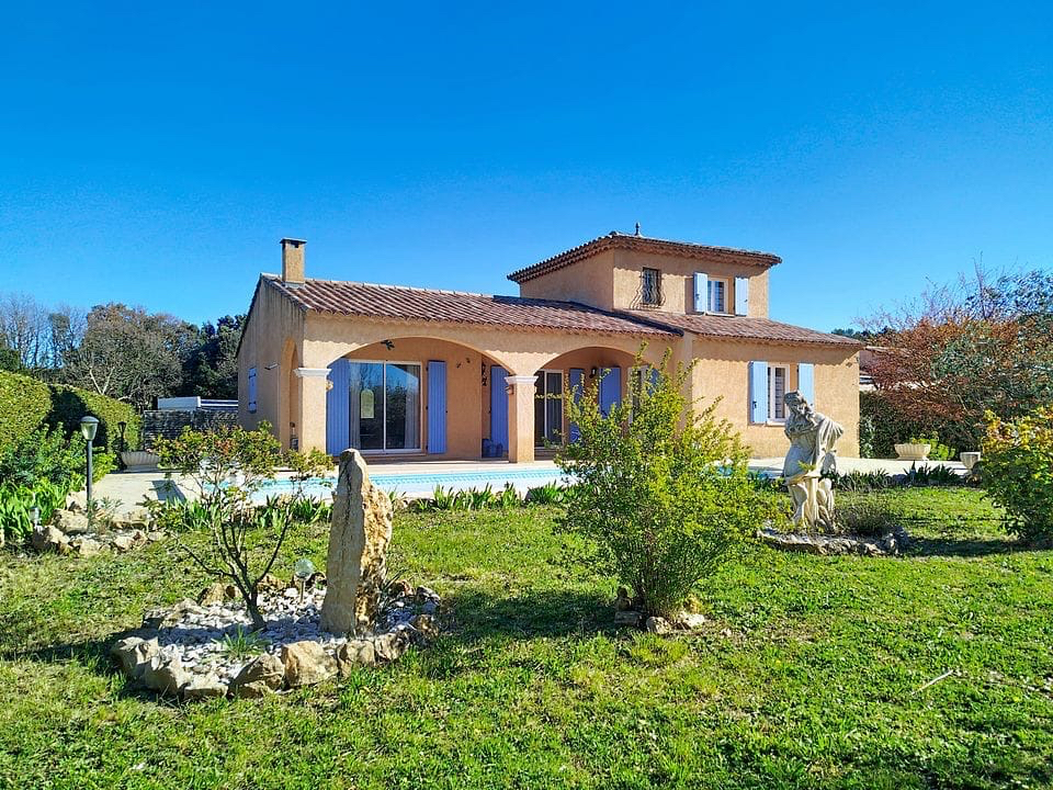 REGUSSE Maison Regusse 4 pièce(s) 102 m2 avec piscine et garage 1