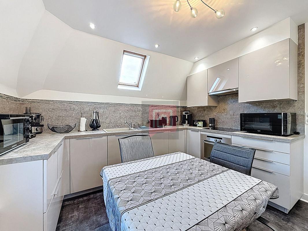 HONFLEUR Aux portes de Honfleur avec vue sur le pont de Normandie 9