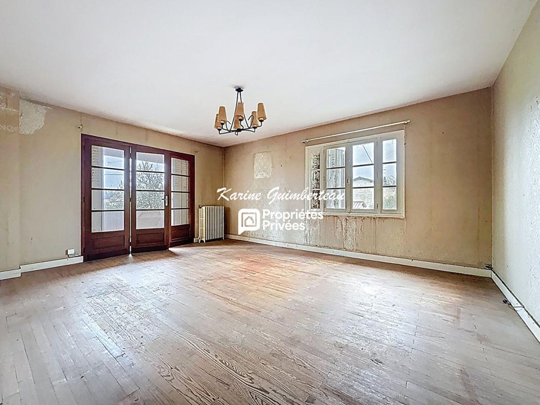 SAINT-DENIS-DE-PILE Axe passant : Saint Denis De Pile / Maison 3 chambres - garage - jardin 3