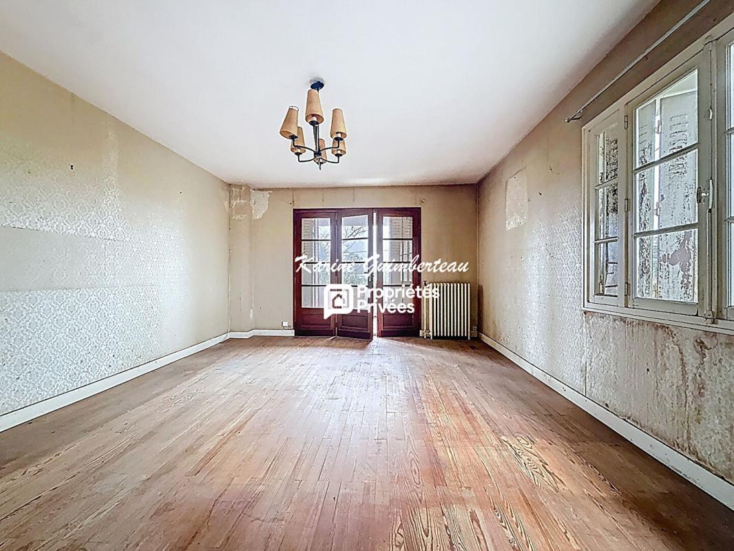 SAINT-DENIS-DE-PILE Axe passant : Saint Denis De Pile / Maison 3 chambres - garage - jardin 5