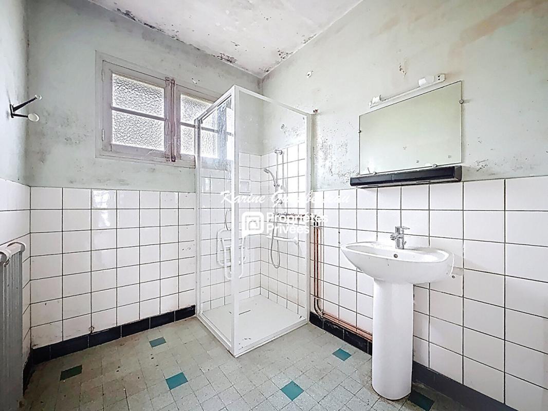 SAINT-DENIS-DE-PILE Axe passant : Saint Denis De Pile / Maison 3 chambres - garage - jardin 8