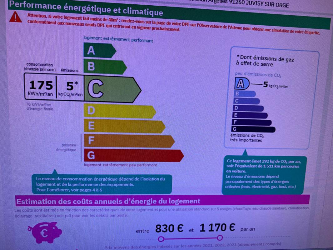 JUVISY-SUR-ORGE Grand  Appartement  2 pièce(s) 54 m2 4