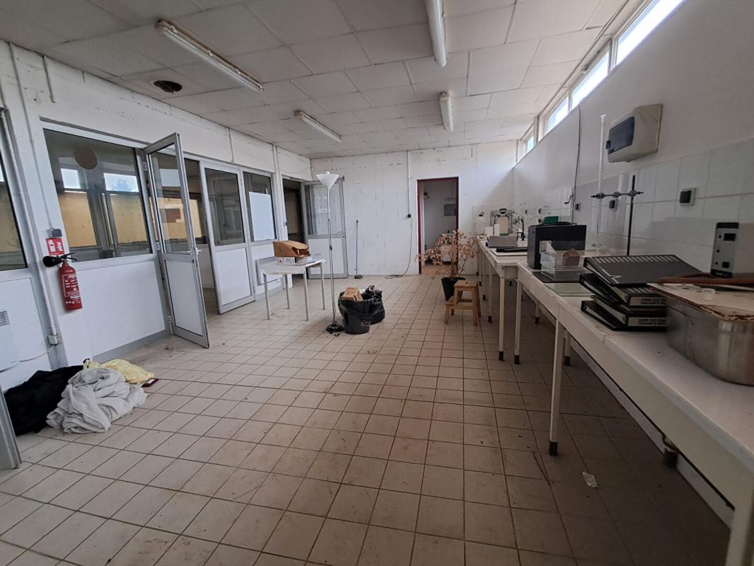 CHALON-SUR-SAONE Parking / box 540 m2 10