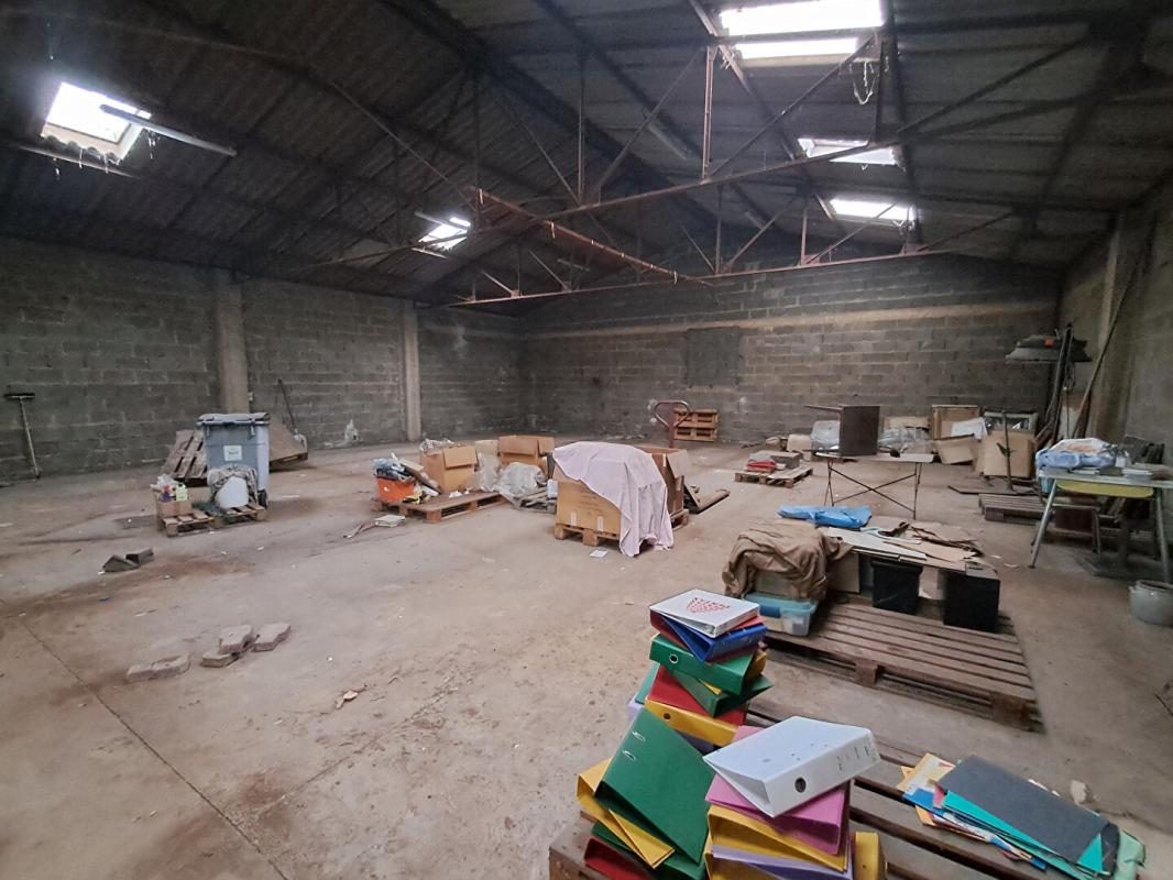 CHALON-SUR-SAONE Parking / box 540 m2 16