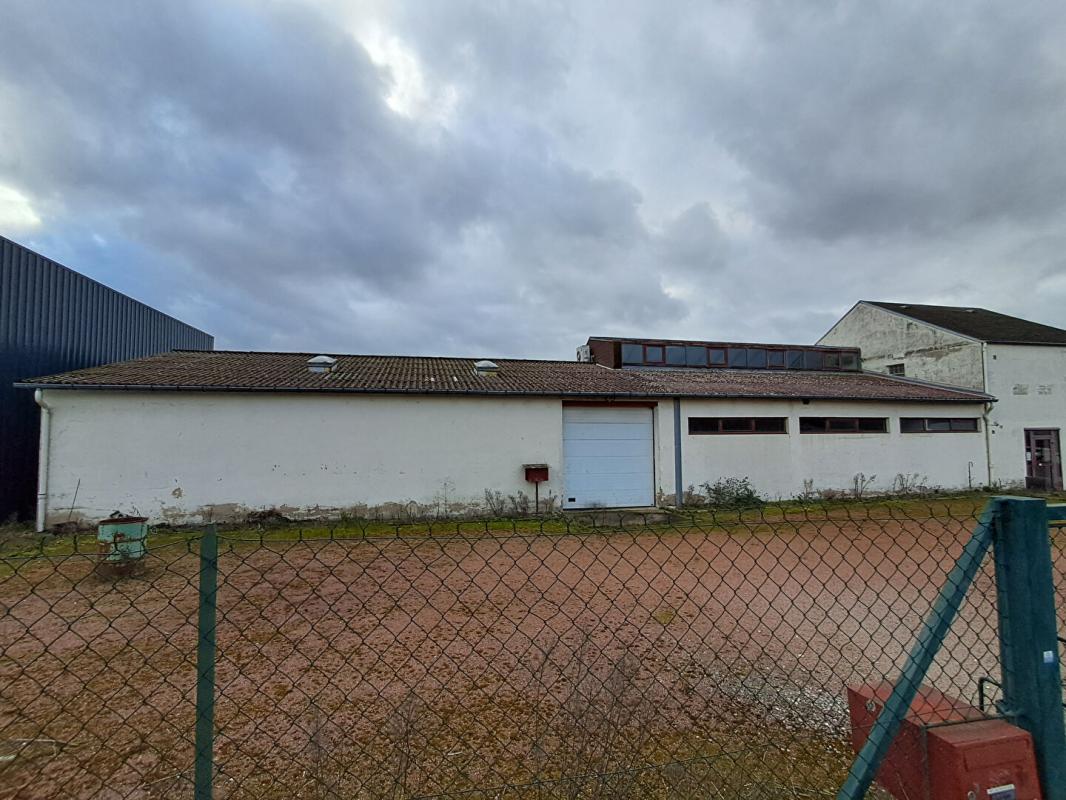 CHALON-SUR-SAONE Parking / box 540 m2 3