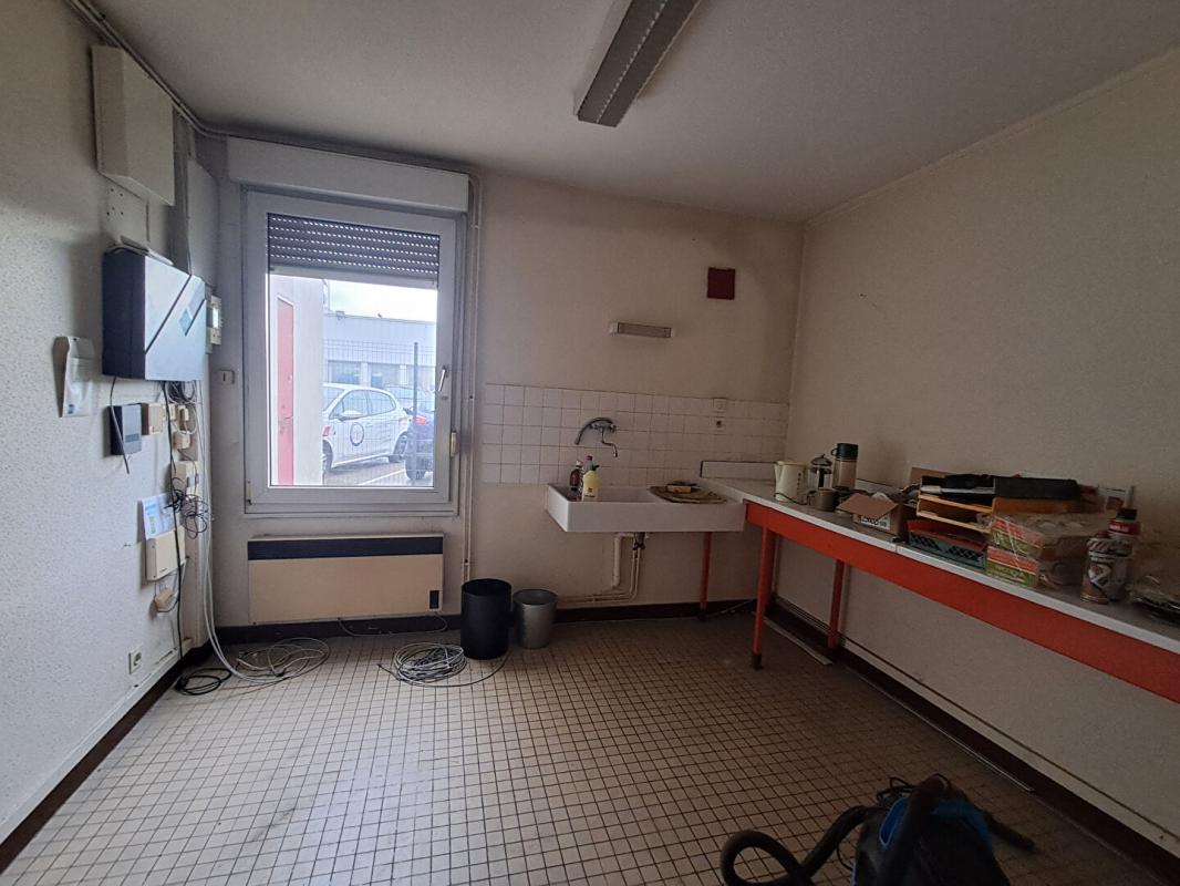 CHALON-SUR-SAONE Parking / box 540 m2 7