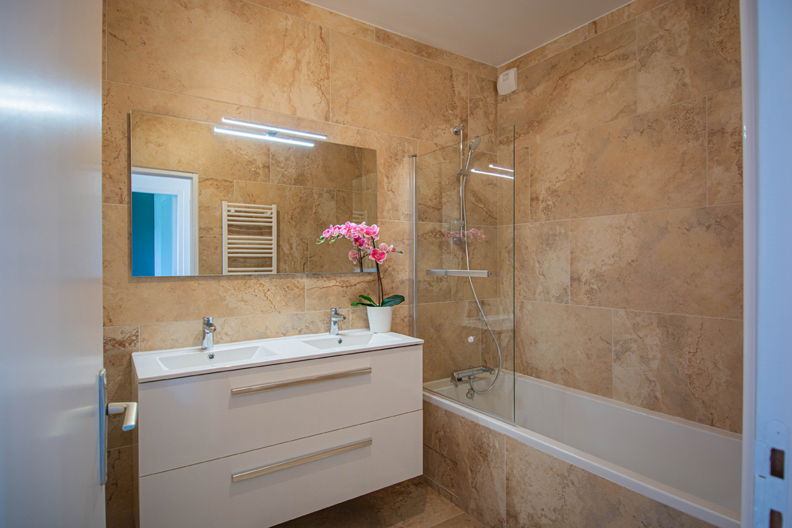 DIGNE-LES-BAINS Appartement Digne Les Bains 4 pièce(s) 132 m2 6