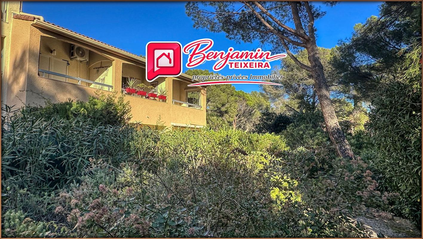 SAINT-RAPHAEL Appartement Saint Raphael 1 pièce(s) 21.66 m2 + Terrasse + Parking privé 10