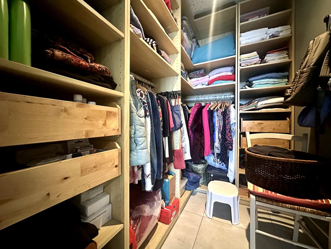 TRESSERRE Maison 4 faces avec suite parentale, sous-sol aménagé et vue dégagée ? Tresserre 9