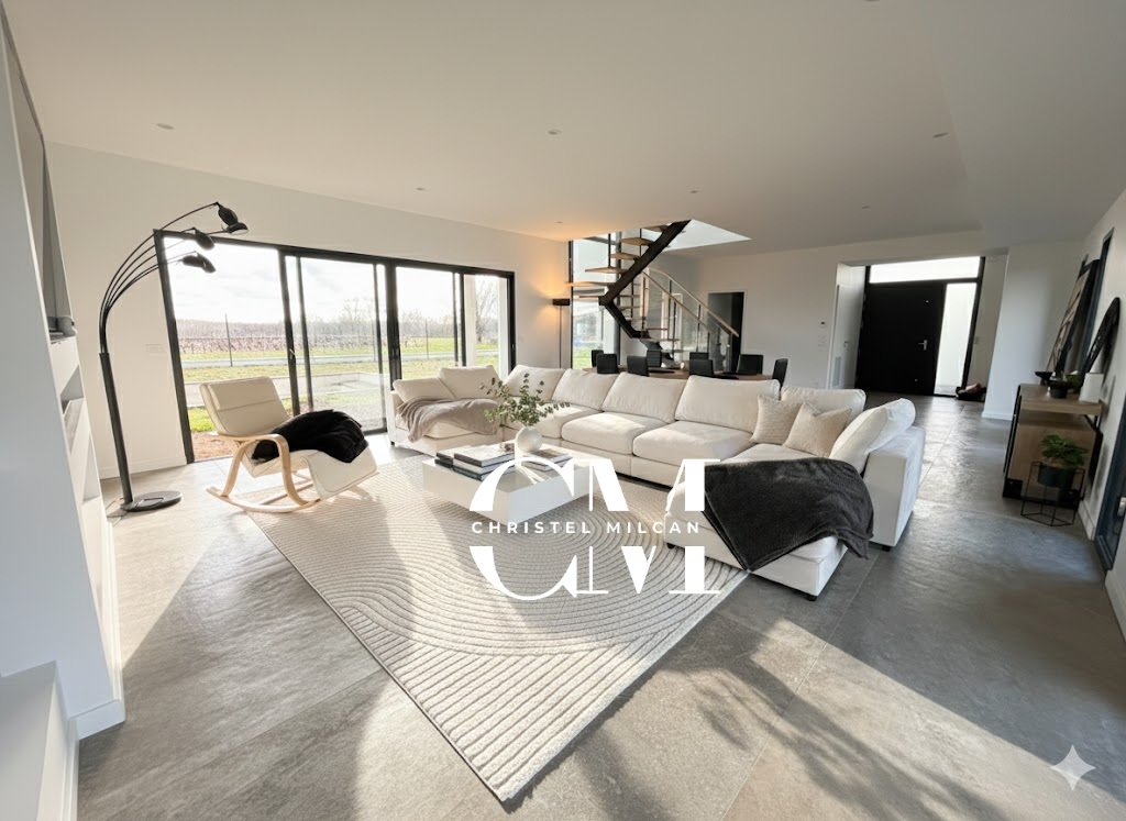 CAMBLANES-ET-MEYNAC Villa neuve Camblanes 8 pièces 216 m2, 5 chambres, piscine et garage 3