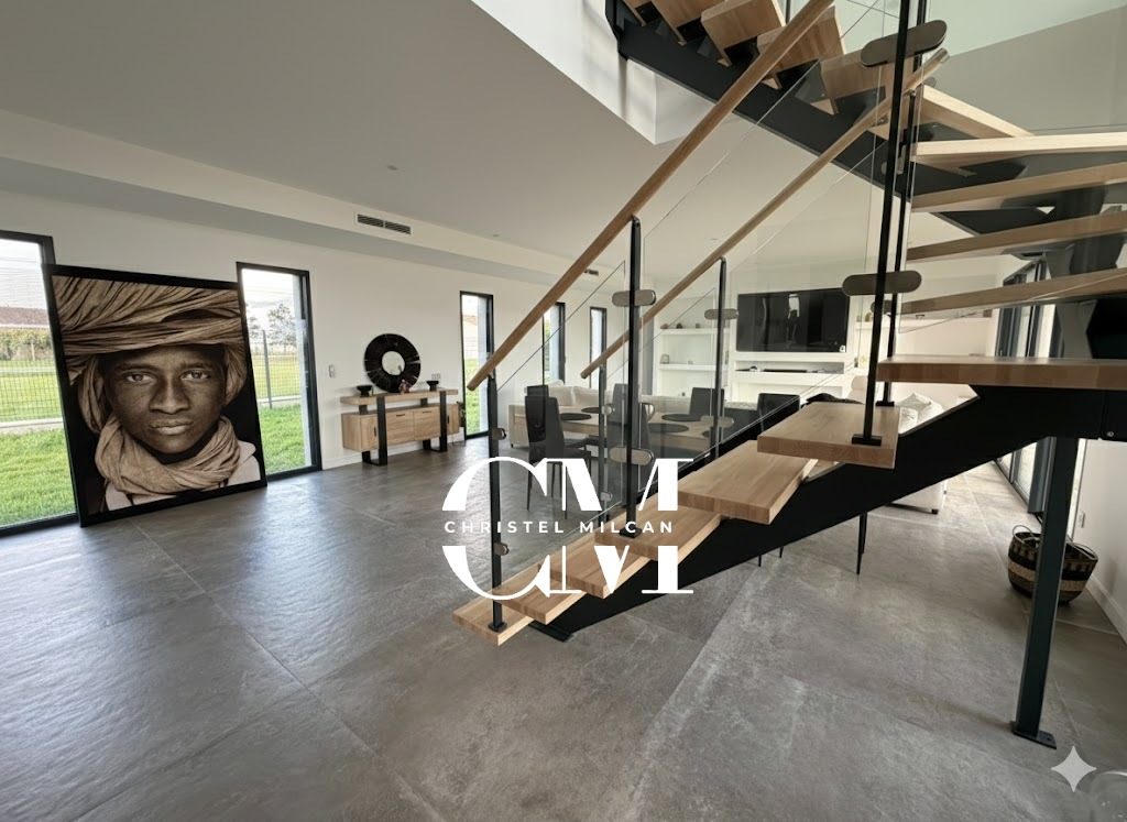 CAMBLANES-ET-MEYNAC Villa neuve Camblanes 8 pièces 216 m2, 5 chambres, piscine et garage 4