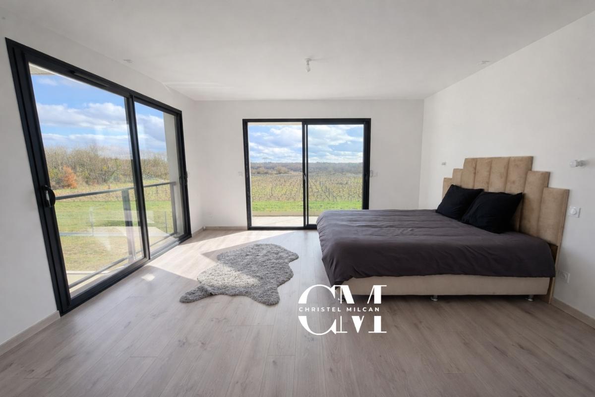 CAMBLANES-ET-MEYNAC Villa neuve Camblanes 8 pièces 216 m2, 5 chambres, piscine et garage 8