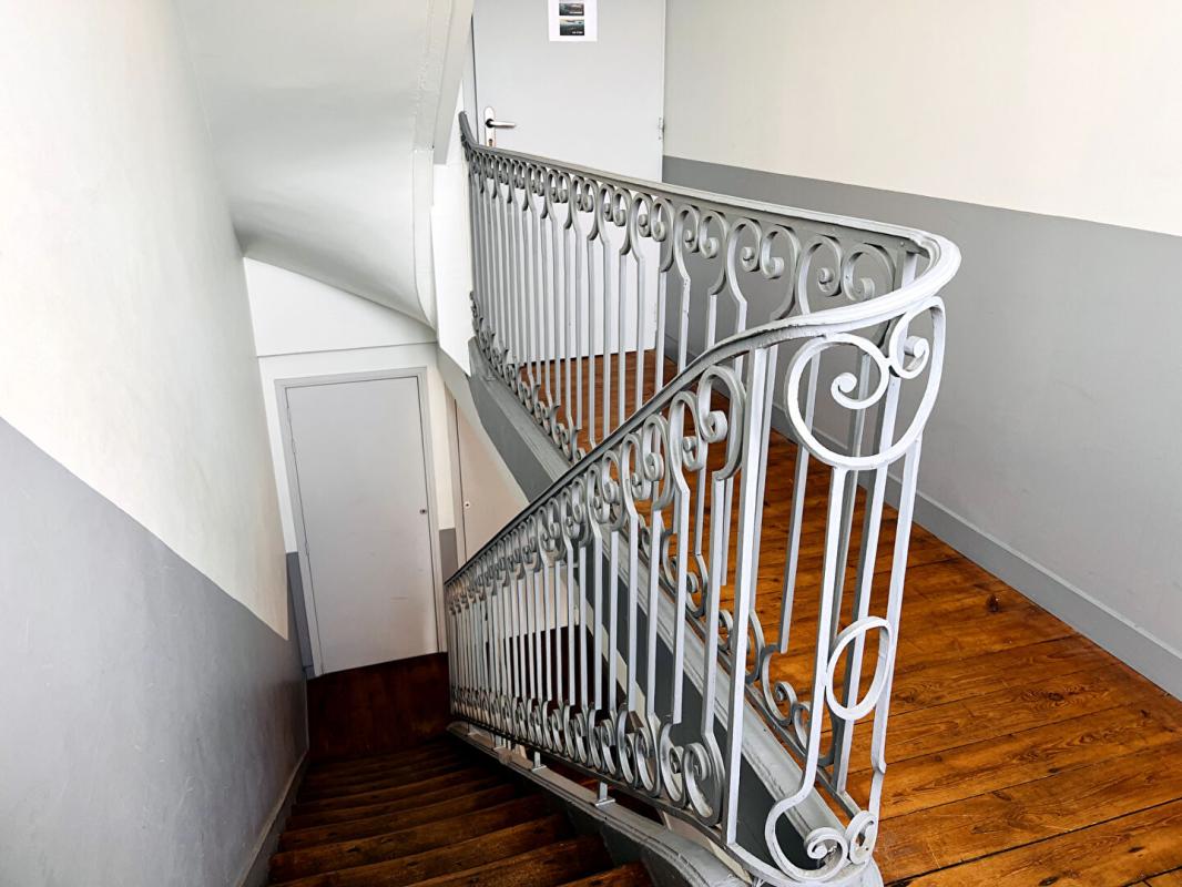 VANNES Appartement Vannes T2- 47,8 m2- Vue imprenable sur le port 2