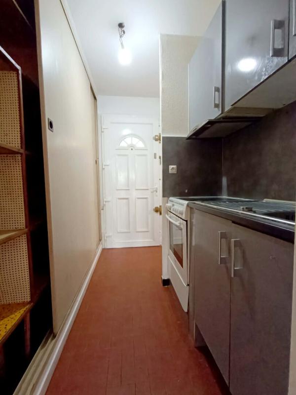 SAINT-MARTIN-DE-CRAU Appartement Saint Martin De Crau 1 pièce(s) 34 m2 ET BALCON 2