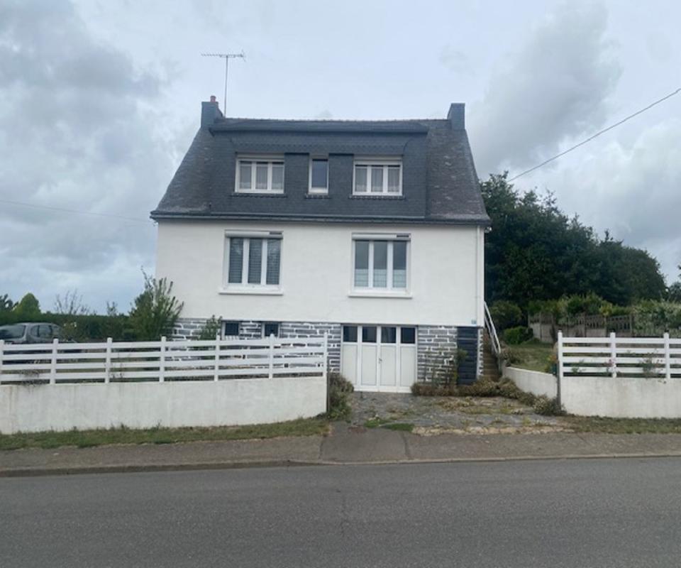 SAINT-MARTIN-SUR-OUST Maison  8 pièce(s) 126 m2 Saint Martin sur Oust 2