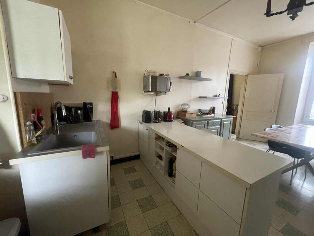 SACLAS Grande maison à Guillerval avec dependances 3