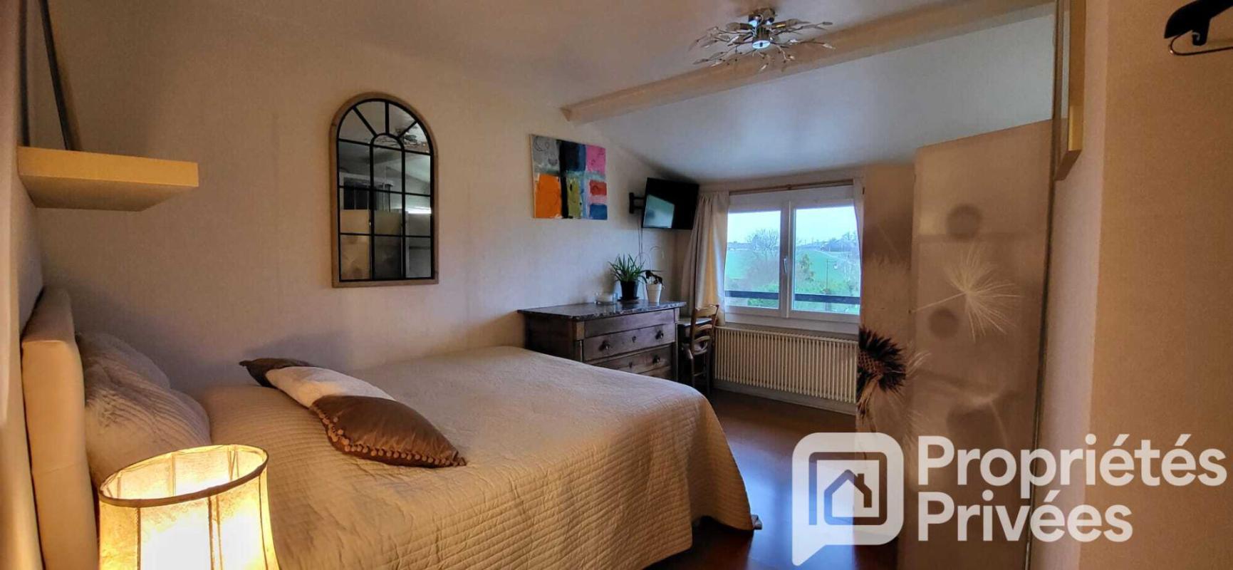 LA FERTE-VIDAME Maison de village 11