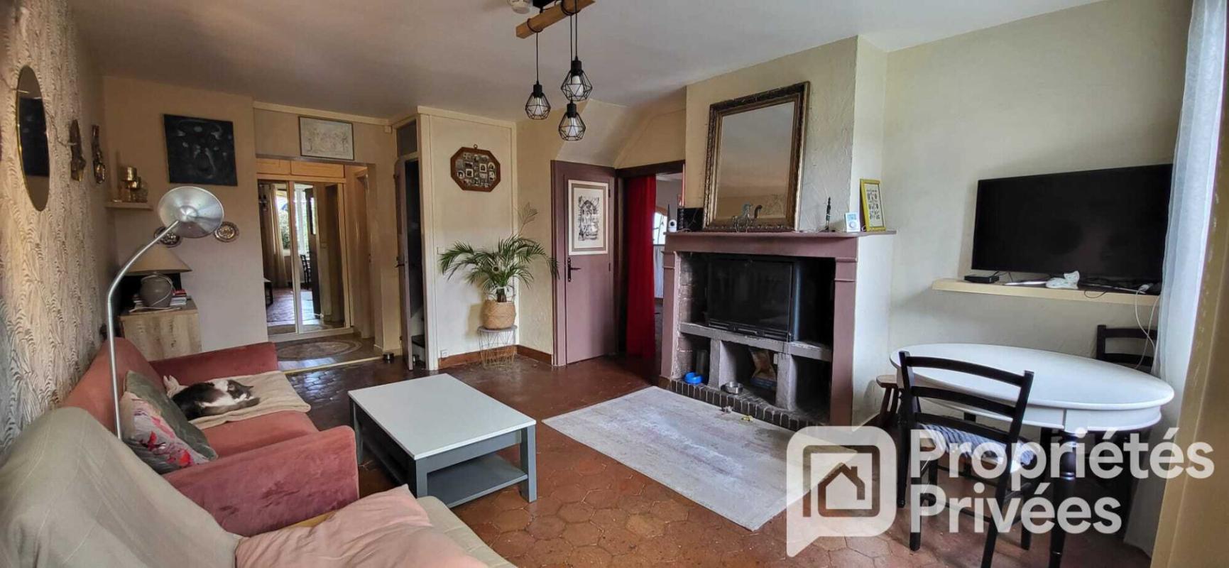 LA FERTE-VIDAME Maison de village 6