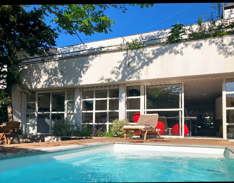 BORDEAUX BORDEAUX CAUDERAN  MAISON D'ARCHITECTE  D'INSPIRATION LE CORBUSIER 1