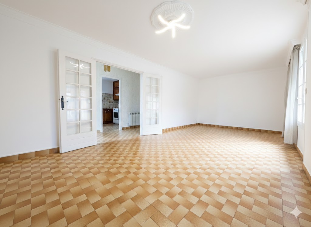 LA LONDE-LES-MAURES STOP AFFAIRE Centre ville Maison La Londe Les Maures 4 pièces +Grand Garage 5