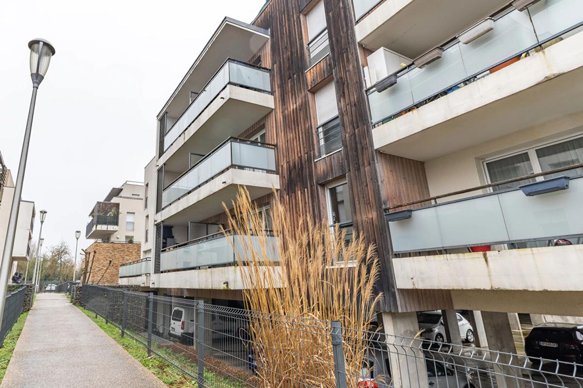 ATHIS-MONS Athis-Mons - Superbe quatre pièces lumineux avec terrasse et stationnements 11