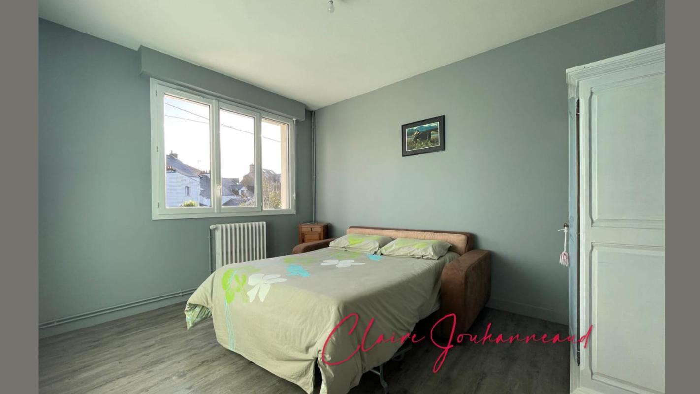 SAINT-NAZAIRE Maison de charme - 5 chambres - Garages et Jardin - 6