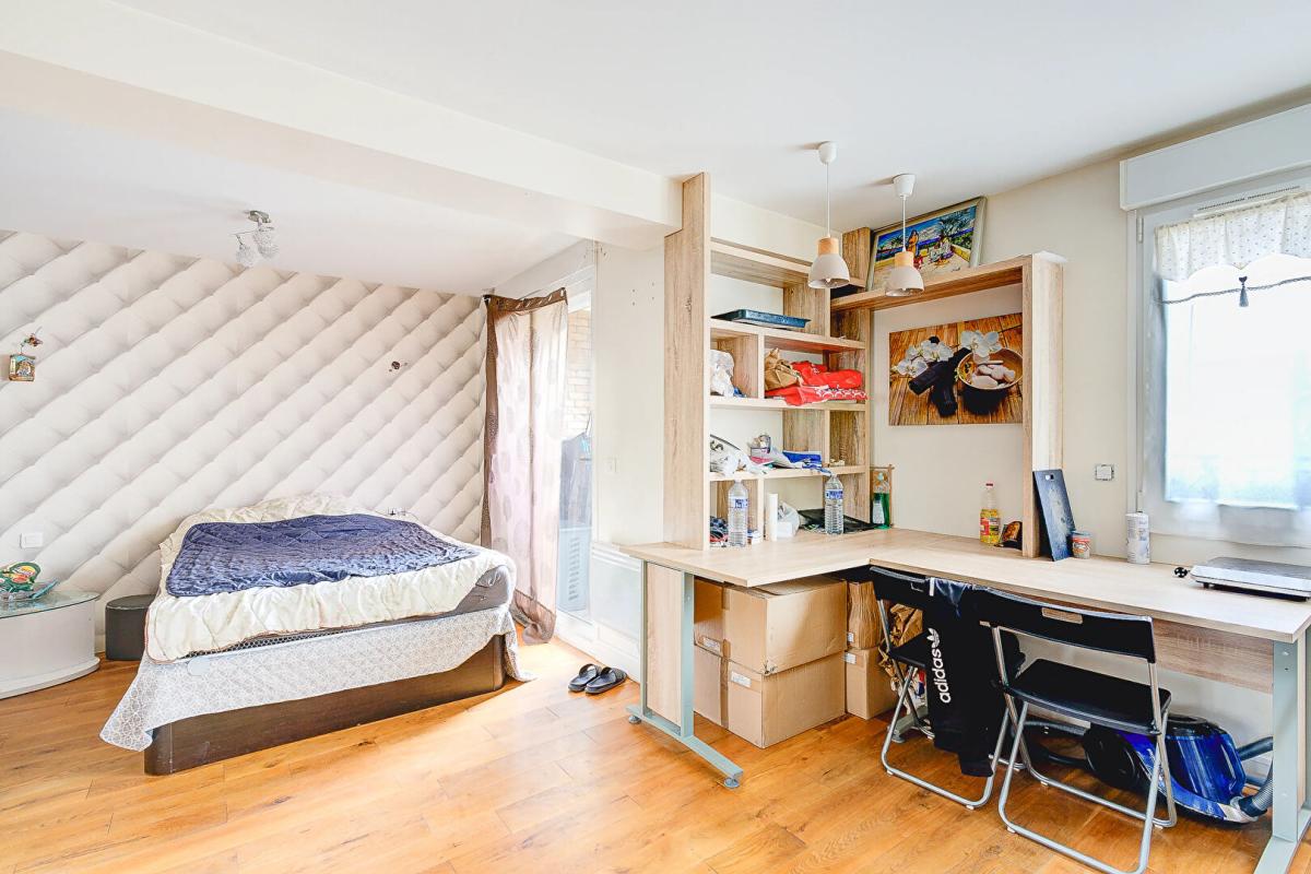 SAINTE-GENEVIEVE-DES-BOIS Maison Sainte-geneviève-des-bois 6 pièce(s) 150 m2 7