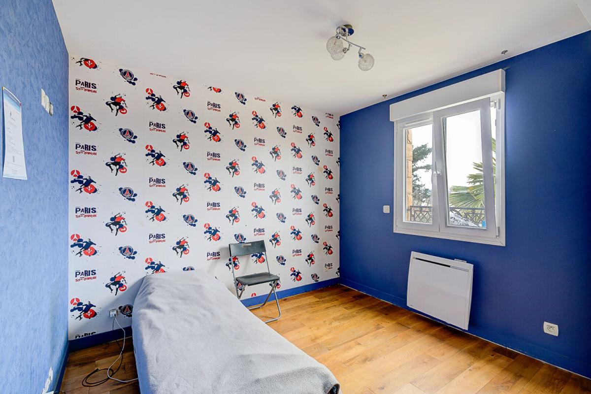 SAINTE-GENEVIEVE-DES-BOIS Maison Sainte-geneviève-des-bois 6 pièce(s) 150 m2 9