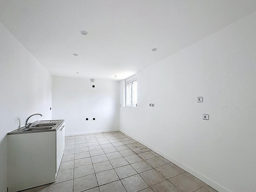 IGNY Grande maison rénovée 5 chambres  Idéale famille, division ou colocation à Igny Pileu 6