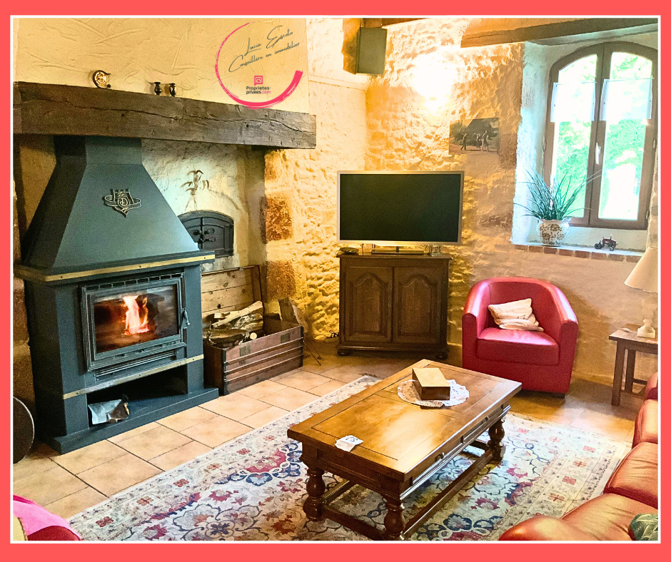 VAUX Grande maison avec 3 hectares environ de terrain et plusieurs dépendances 5