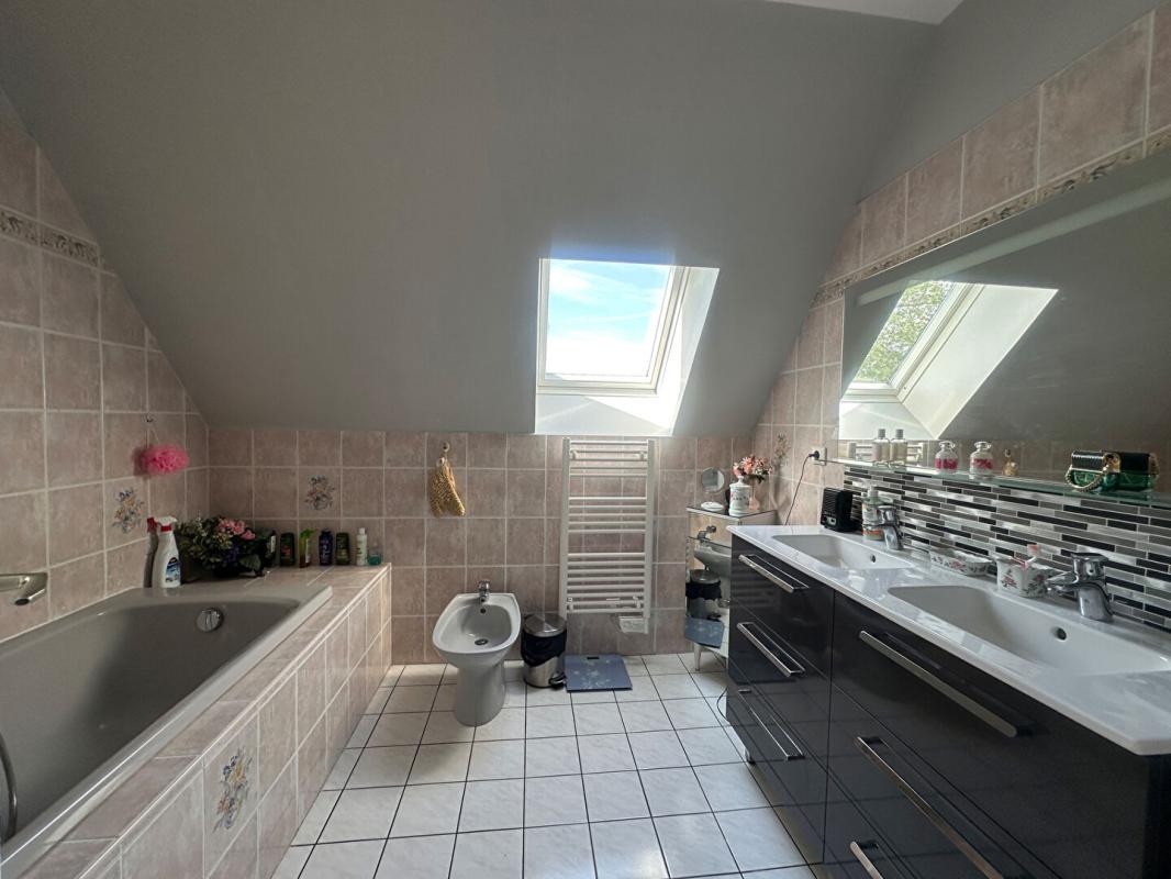 SURVILLE Maison Normande aux portes de Pont L'Evêque , DPE - D 15