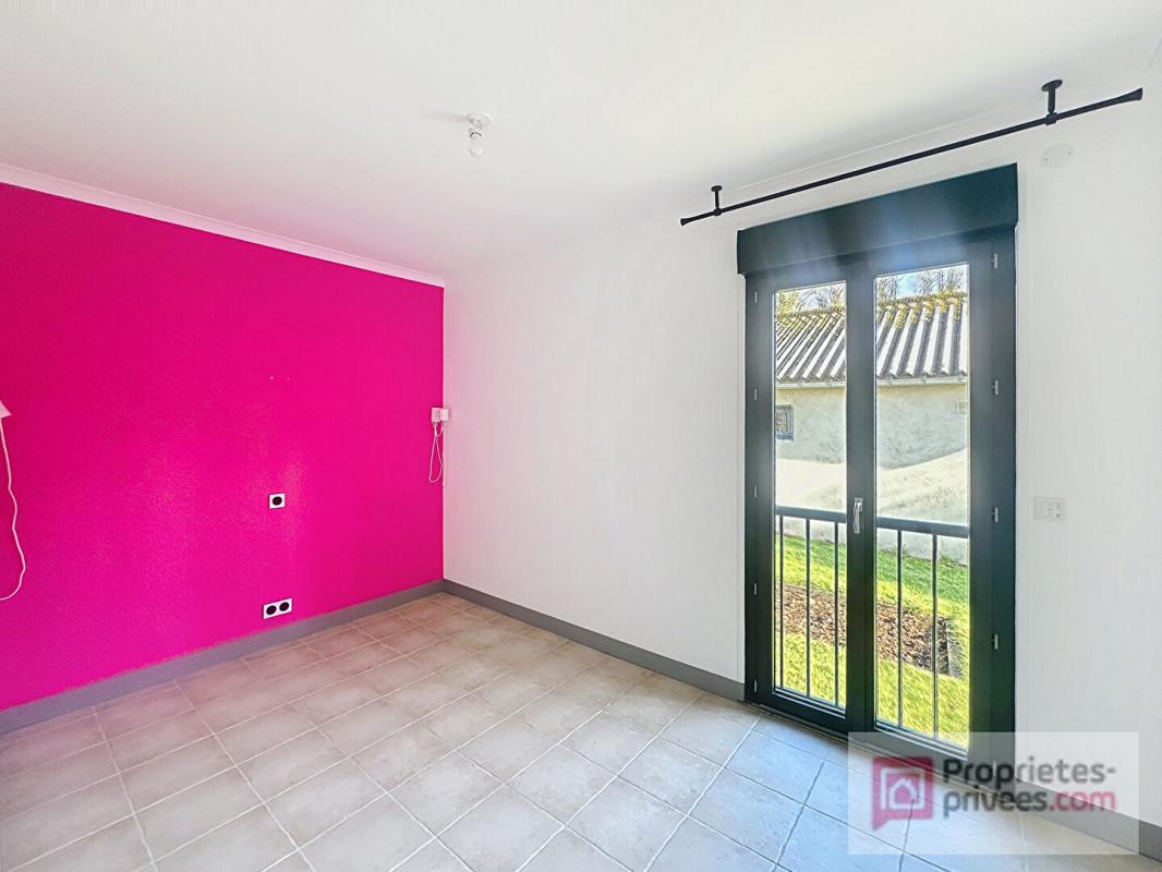 SURVILLE Jolie maison et ses annexes aux portes de Pont L'Evêque, vue dégagée 10