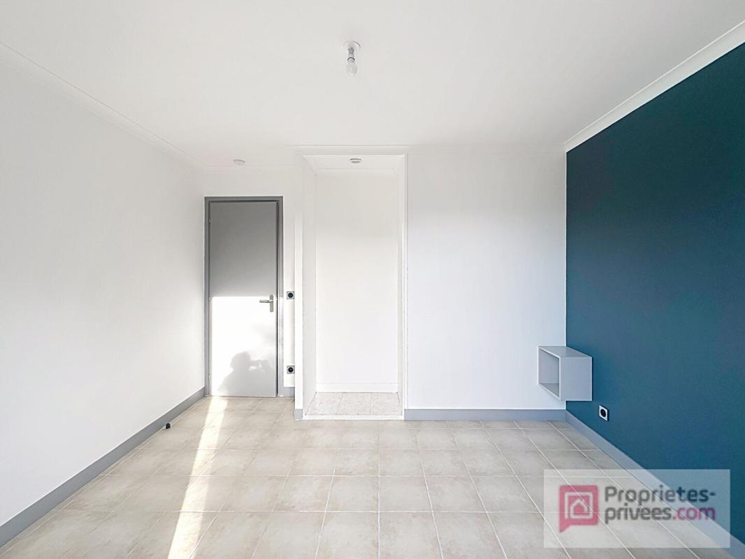 SURVILLE Jolie maison et ses annexes aux portes de Pont L'Evêque, vue dégagée 12