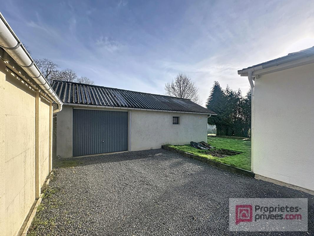 SURVILLE Jolie maison et ses annexes aux portes de Pont L'Evêque, vue dégagée 17