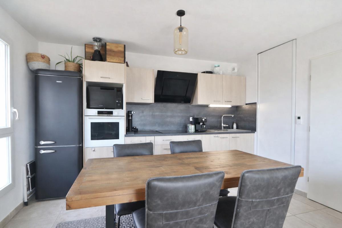 NARBONNE À VENDRE ! Appartement 2 chambres  Résidence récente avec ascenseur 3