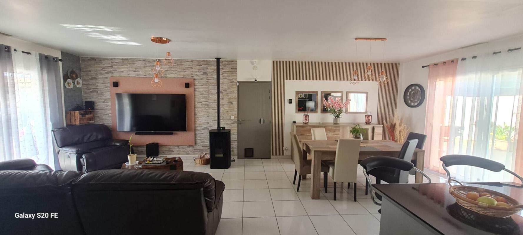 LAURENS Villa type 4 de plain pied, 93m² habitables avec garage/piscine sur 744 m² de terrain 2