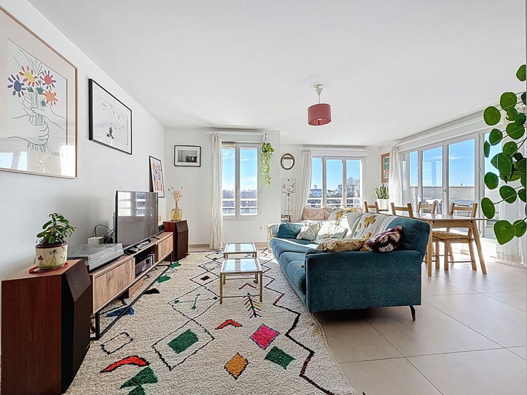 SAINT-DENIS Appartement  3 pièces avec grande terrasse Proche métro SAINT DENIS 5