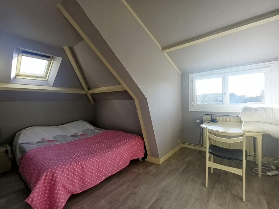 PONTIVY Maison Pontivy en centre-ville 7 pièces 11