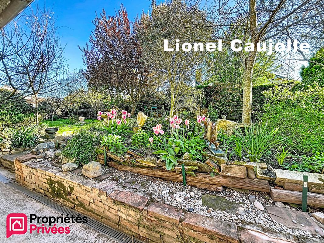 RABASTENS Maison Rabastens 7 pièces 228 m2 3