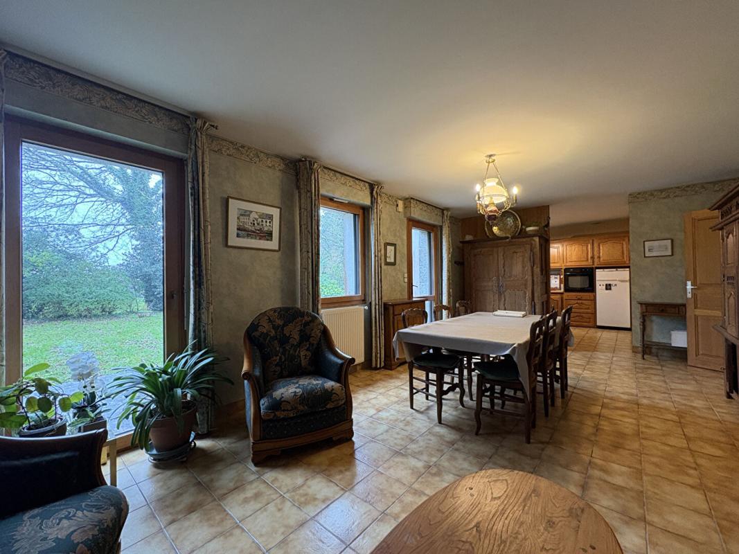 RIEC-SUR-BELON A vendre RIEC SUR BELON (29340) Maison 8 pièces 5 chambres 1 bureau 140 m2 5