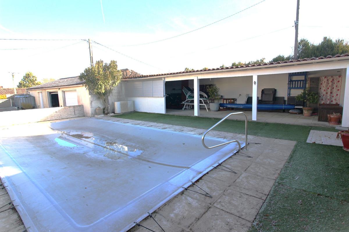 SALLES-D'ANGLES Salles D Angles - Belle charentaise - 7 pces - 4CH -174 m2 14