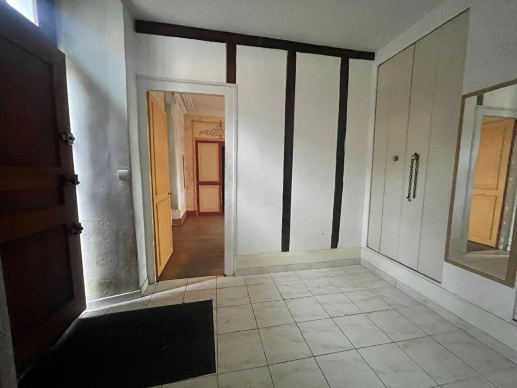 MEREVILLE Maison en centre ville, gros potentiel 11