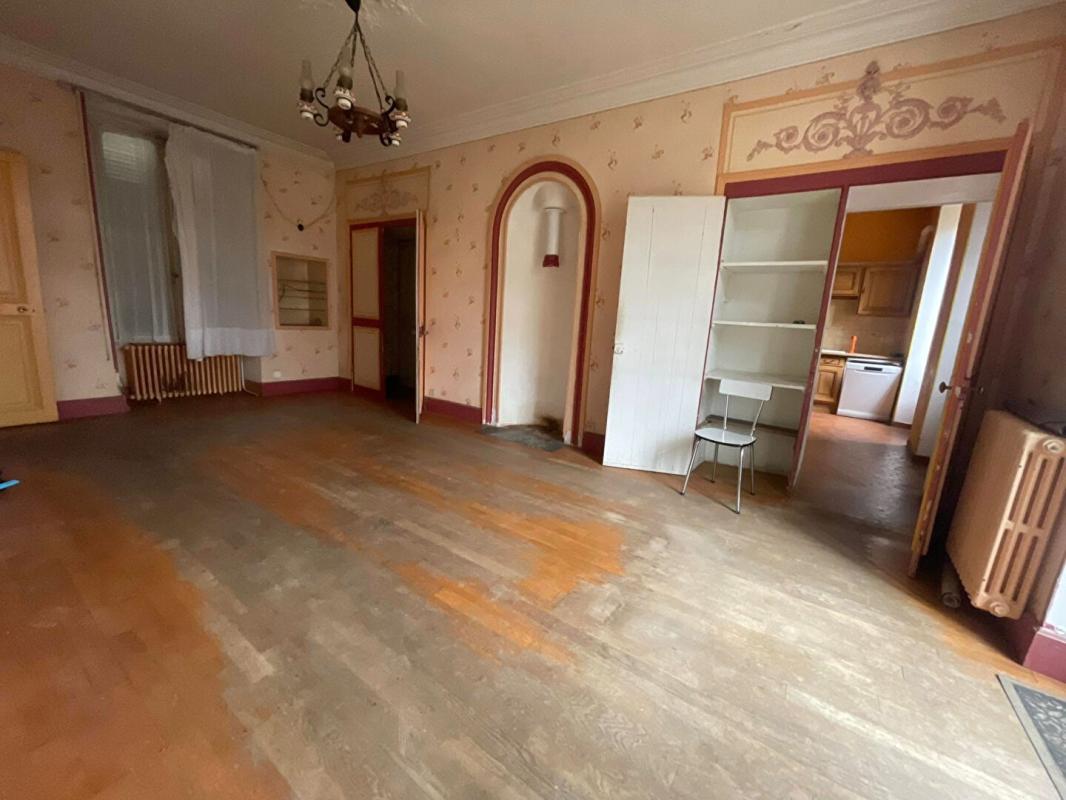 MEREVILLE Maison en centre ville, gros potentiel 8