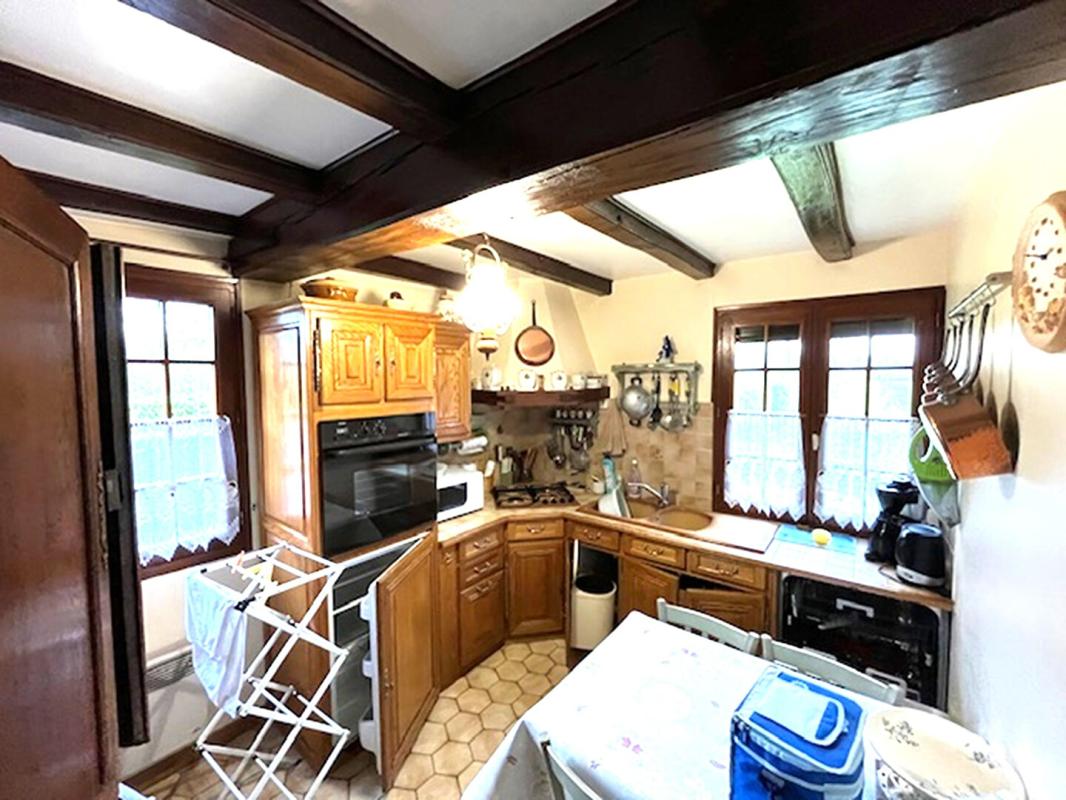 LA FEUILLIE Longère Normande 7 pièces 106 m2 sur 6600M2 6