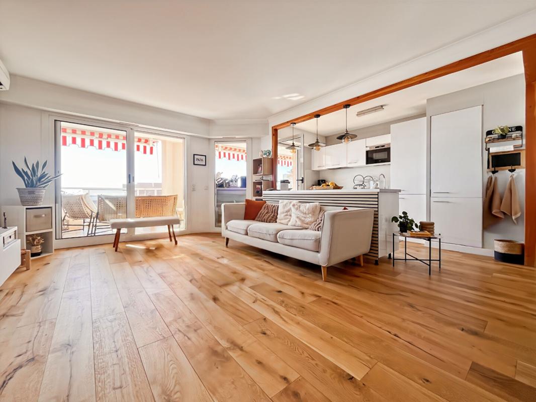 NICE CORNICHE FLEURIE - 2 PIÈCES ENTIÈREMENT RÉNOVÉ AVEC TERRASSE ET VUE MER PANORAMIQUE - RÉSIDENCE FERMÉE AVEC PISCINE &  JARDIN  ? CALME ET SÉCURISÉE 5