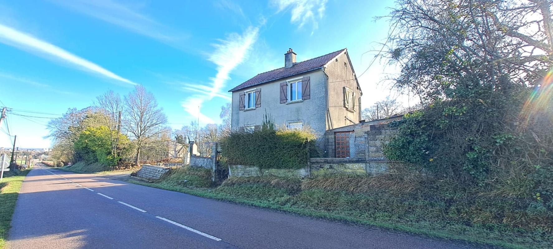 SAINT-GERMAIN-DU-CORBEIS Maison  5 pièce(s) 85 m2 St Germain du Corbéis 1