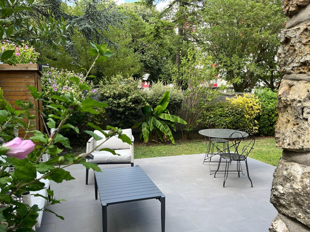 NOISY-LE-SEC Maison Noisy Le Sec 5 pièce(s) 116 m2 17