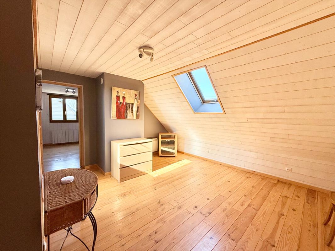 SAINT-GATIEN-DES-BOIS Maison 3 chambres en bois 14