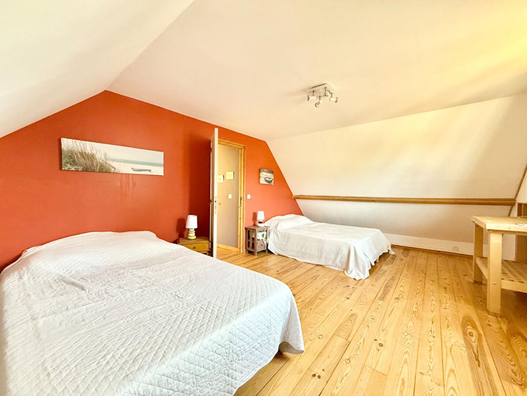 SAINT-GATIEN-DES-BOIS Maison 3 chambres en bois 16